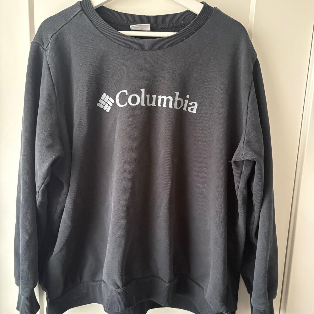Womens Boxy Columbia Crewneck (runs small)